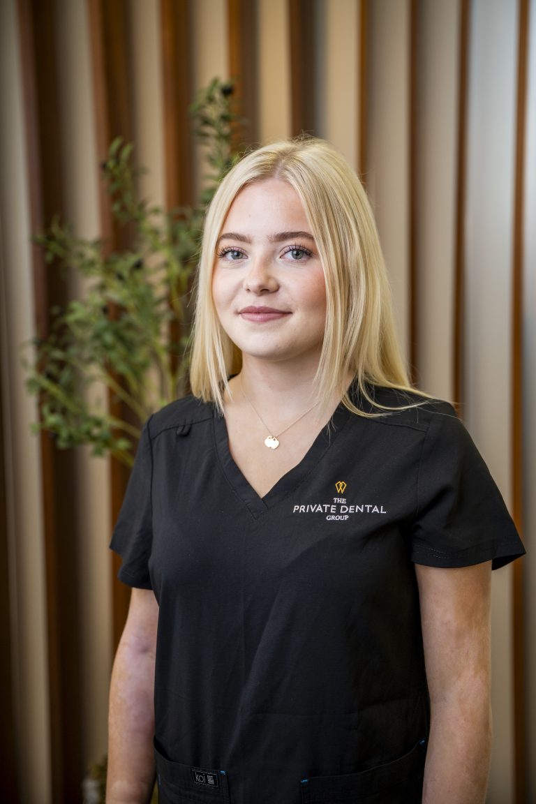 Zara Smith – Trainee Dental Nurse